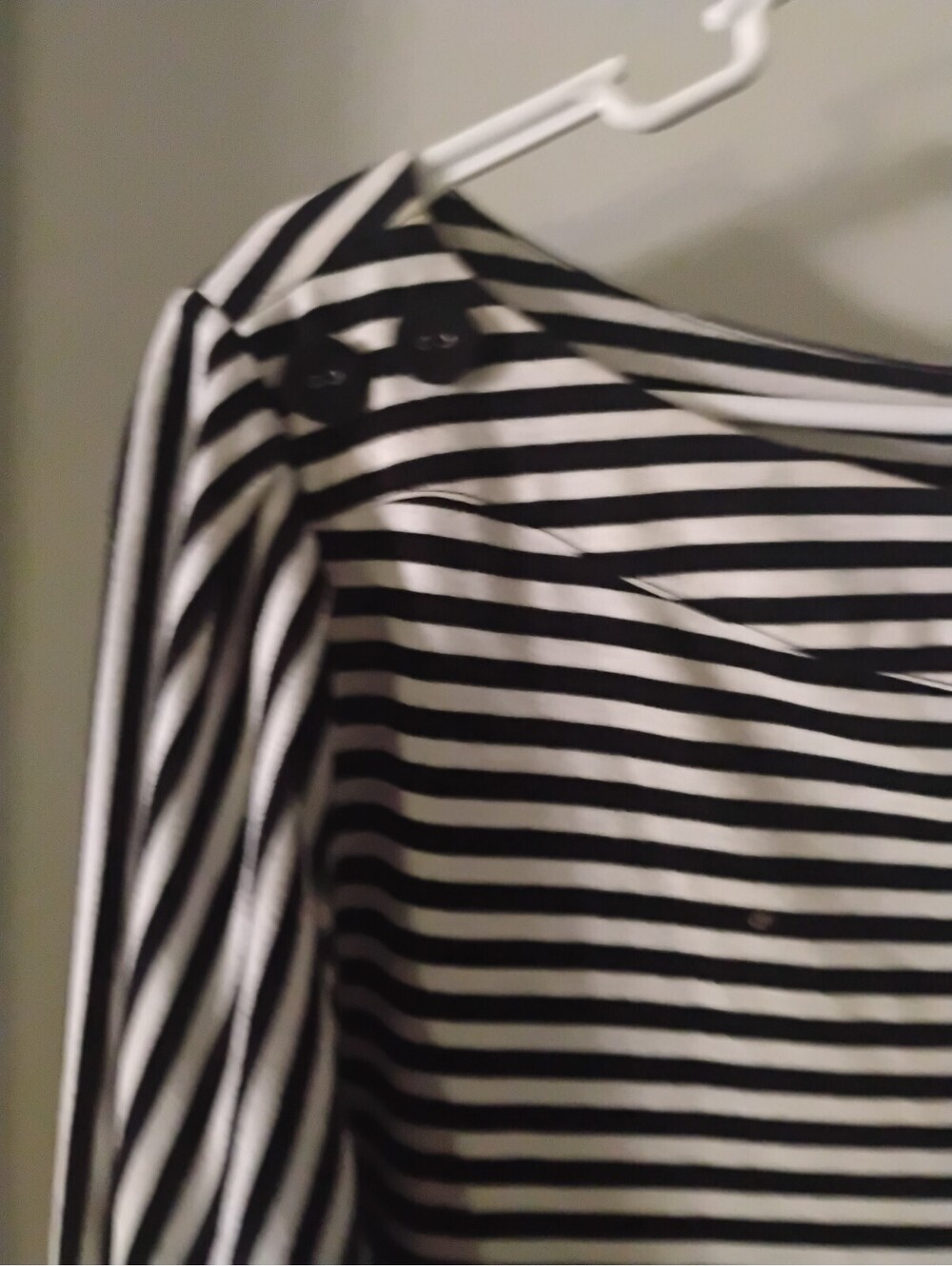 Everly Drive Black White Striped Boatneck Top 3/4 Sleeve Button Shoulder L - Picture 2 of 11